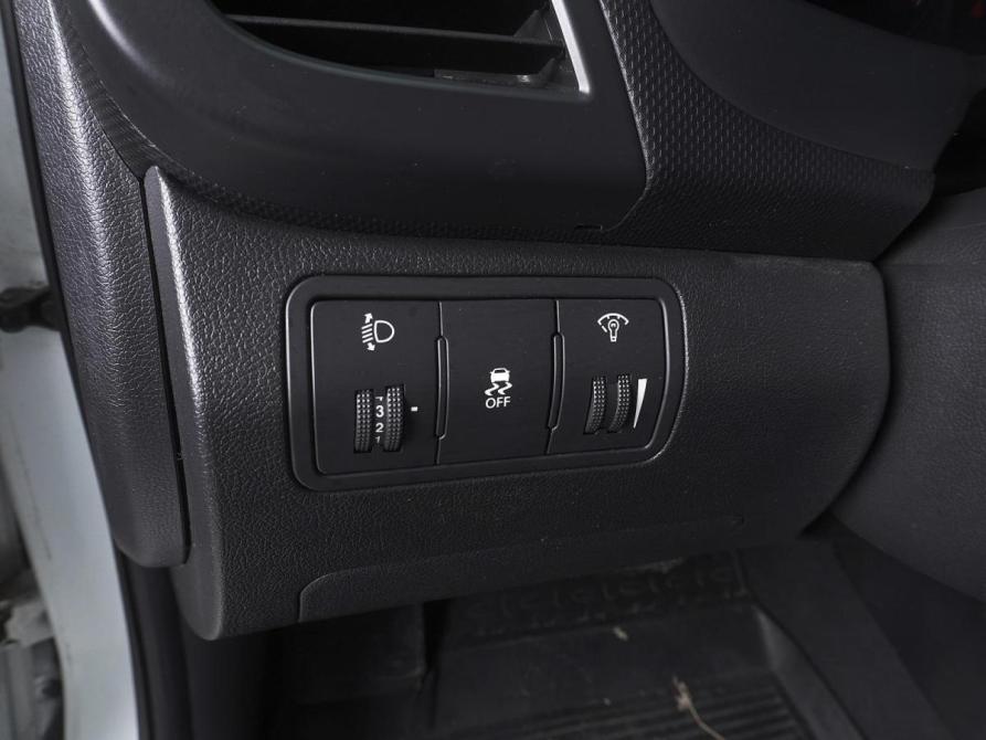 Hyundai Solaris I Ростов-на-Дону  - изображение 15