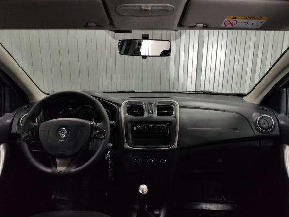 Renault Sandero II с пробегом 2015 года, цена 730 000 рублей, 137000 км, хэтчбек, Автокод Объявления