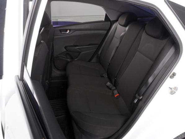 Hyundai Solaris II с пробегом 2017 года, цена 1 449 000 рублей, 120740 км, седан, Автокод Объявления