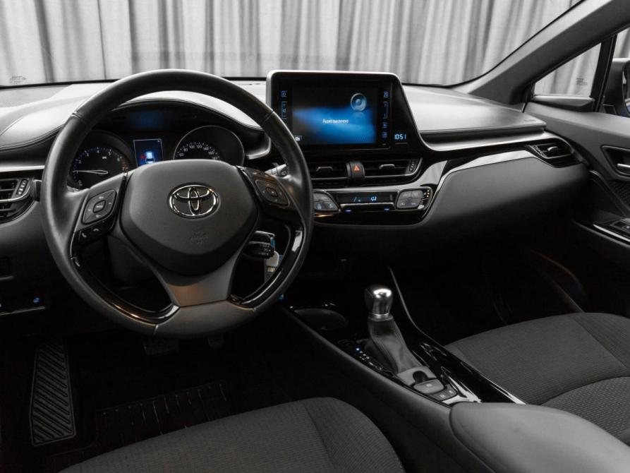 Toyota C-HR I Москва  - изображение 7