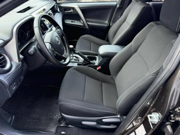 Toyota RAV4 IV (XA40) Рестайлинг с пробегом 2018 года, цена 2 835 000 рублей, 73371 км, внедорожник, Автокод Объявления
