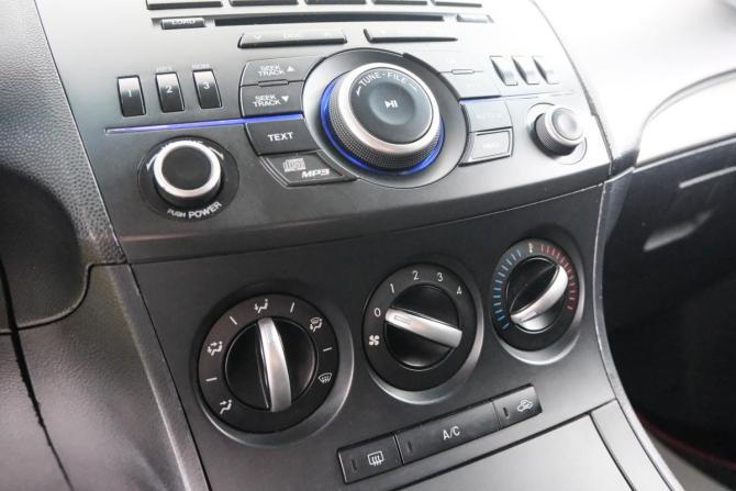Mazda 3 II (BL) Рестайлинг с пробегом 2011 года, цена 869 000 рублей, 190000 км, хэтчбек, Автокод Объявления