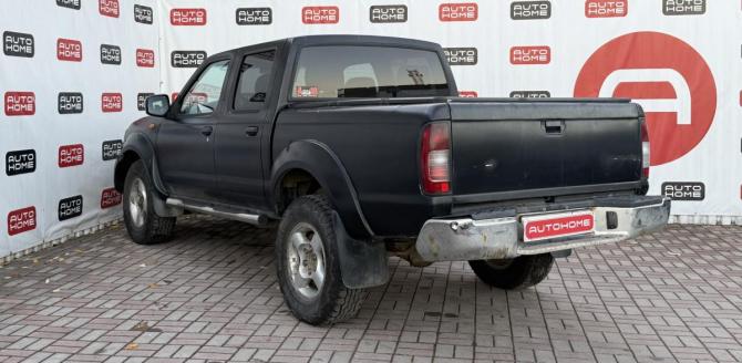 Nissan NP300 с пробегом 2012 года, цена 720 000 рублей, 167000 км, offers.body_type.unknown, Автокод Объявления