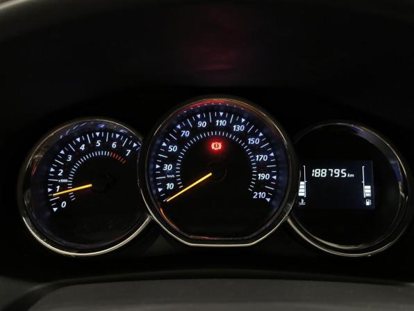 Renault Sandero II Рестайлинг с пробегом 2019 года, цена 880 000 рублей, 188794 км, хэтчбек, Автокод Объявления