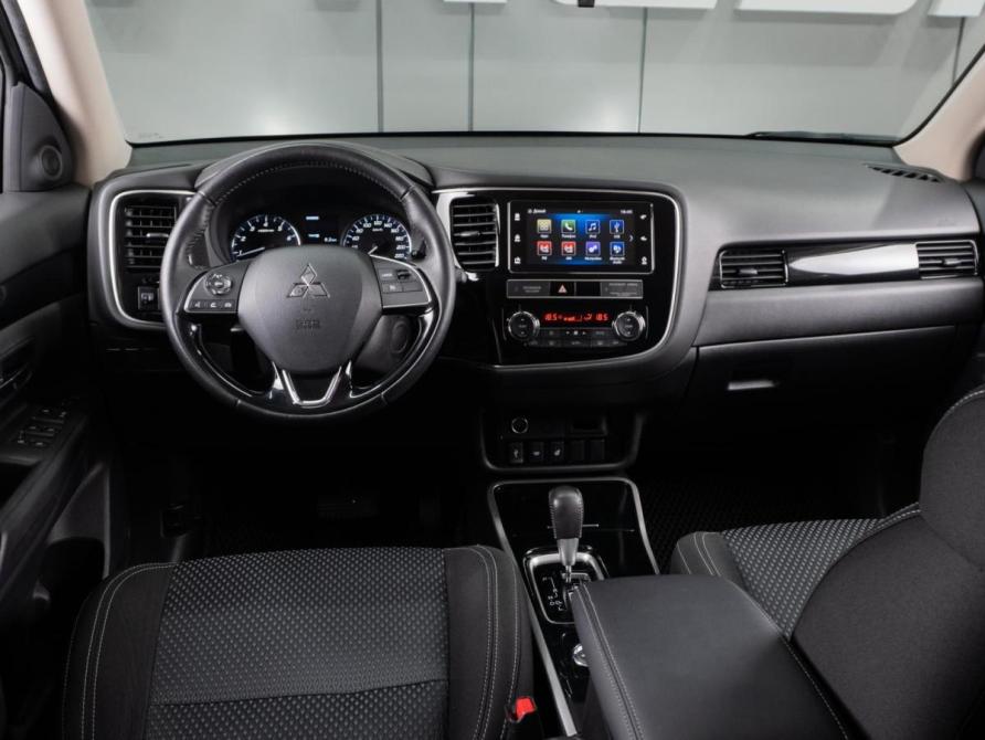 Mitsubishi Outlander III Рестайлинг 3 Тюмень  - изображение 6