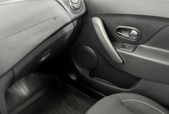 Renault Sandero II Рестайлинг с пробегом 2020 года, цена 1 320 000 рублей, 27865 км, хэтчбек, Автокод Объявления