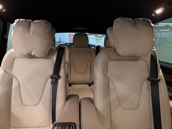 Mercedes-Benz V-Класс III (W447) Рестайлинг 2 с пробегом 2025 года, цена 18 000 000 рублей, 30 км, минивэн, Автокод Объявления