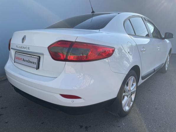 Renault Fluence I Рестайлинг с пробегом 2016 года, цена 895 000 рублей, 238216 км, седан, Автокод Объявления