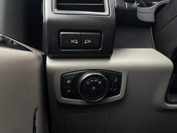 Ford F-150 XIII с пробегом 2017 года, цена 5 070 000 рублей, 206326 км, offers.body_type.unknown, Автокод Объявления