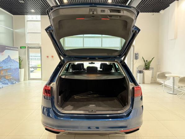 Volkswagen Passat B8 Рестайлинг с пробегом 2019 года, цена 1 700 000 рублей, 301151 км, универсал, Автокод Объявления