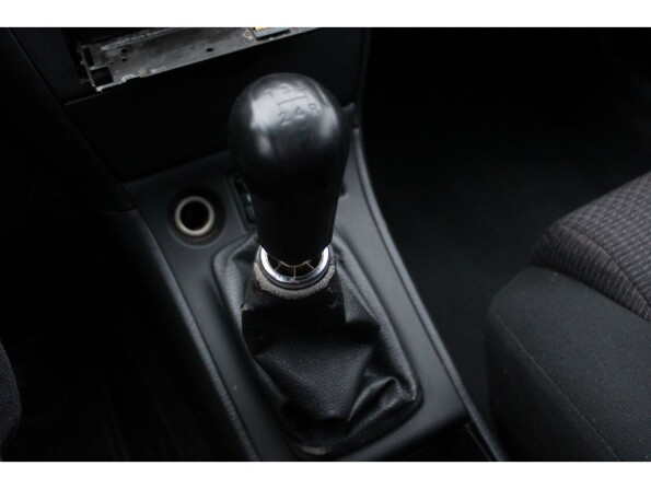 Toyota Corolla IX (E120 E130) Рестайлинг с пробегом 2007 года, цена 619 000 рублей, 219907 км, хэтчбек, Автокод Объявления