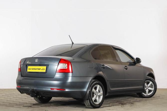 Skoda Octavia II (A5) Рестайлинг с пробегом 2011 года, цена 699 000 рублей, 286000 км, лифтбек, Автокод Объявления