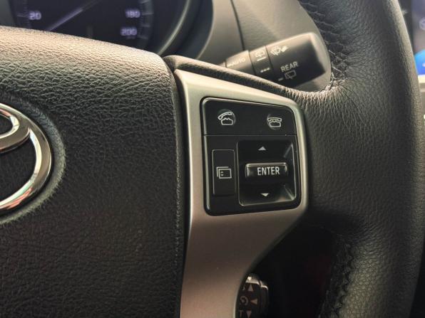 Toyota Land Cruiser Prado 150 Series Рестайлинг 1 с пробегом 2014 года, цена 3 670 000 рублей, 279264 км, внедорожник, Автокод Объявления