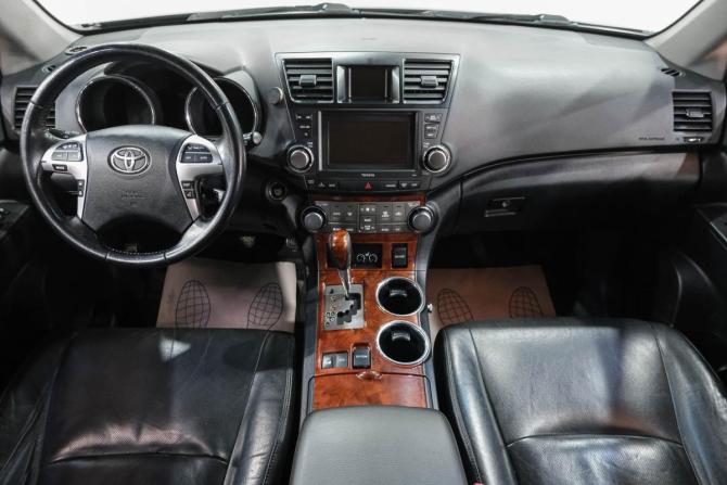 Toyota Highlander II (XU40) Рестайлинг с пробегом 2013 года, цена 2 379 000 рублей, 280000 км, внедорожник, Автокод Объявления