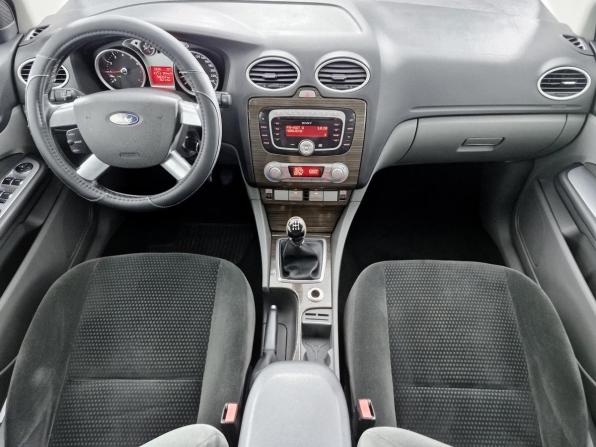 Ford Focus II Рестайлинг с пробегом 2009 года, цена 458 000 рублей, 306157 км, седан, Автокод Объявления