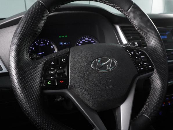 Hyundai Tucson III с пробегом 2016 года, цена 1 815 000 рублей, 212020 км, внедорожник, Автокод Объявления
