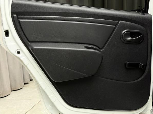 Renault Logan I Рестайлинг с пробегом 2014 года, цена 599 000 рублей, 194000 км, седан, Автокод Объявления