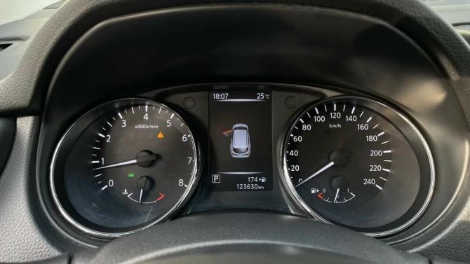 Nissan Qashqai II с пробегом 2018 года, цена 1 638 000 рублей, 123000 км, внедорожник, Автокод Объявления