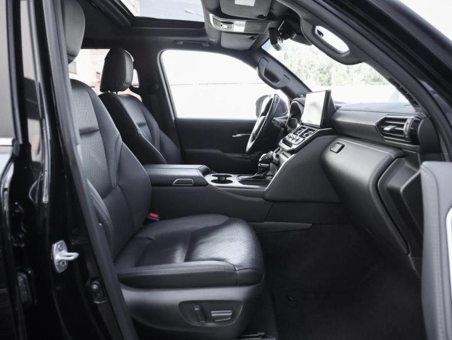 Toyota Land Cruiser 300 Series Санкт-Петербург  - изображение 31