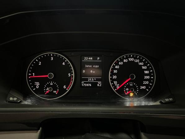 Volkswagen Multivan T6 с пробегом 2015 года, цена 2 860 000 рублей, 175974 км, минивэн, Автокод Объявления