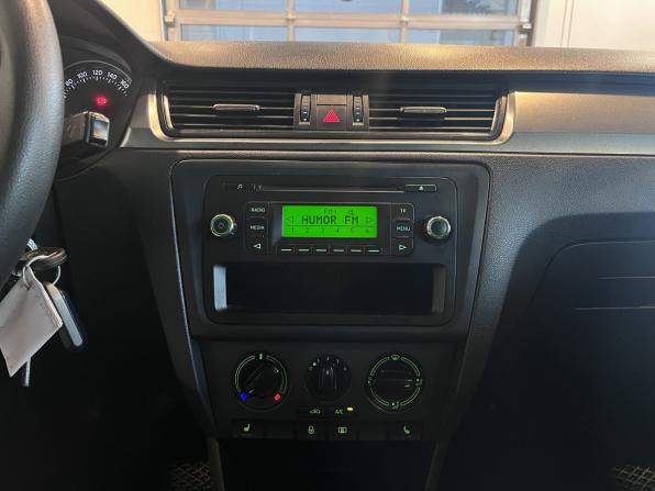Skoda Rapid I с пробегом 2014 года, цена 495 000 рублей, 211030 км, лифтбек, Автокод Объявления