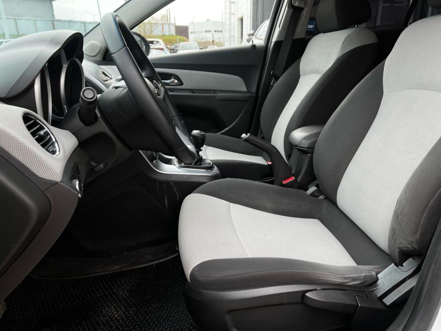 Chevrolet Cruze I Рестайлинг Волгоград  - изображение 9