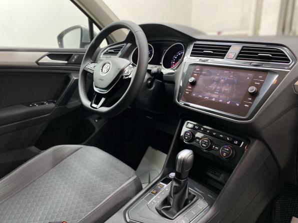 Volkswagen Tiguan II Рестайлинг с пробегом 2020 года, цена 2 670 000 рублей, 84269 км, внедорожник, Автокод Объявления