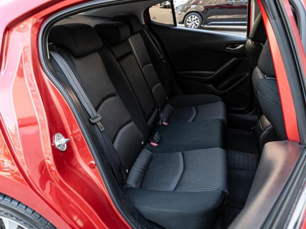 Mazda 3 III (BM) с пробегом 2014 года, цена 1 380 000 рублей, 110586 км, седан, Автокод Объявления