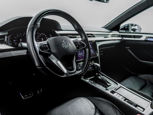 Volkswagen Passat CC II Рестайлинг с пробегом 2022 года, цена 3 490 000 рублей, 59850 км, лифтбек, Автокод Объявления