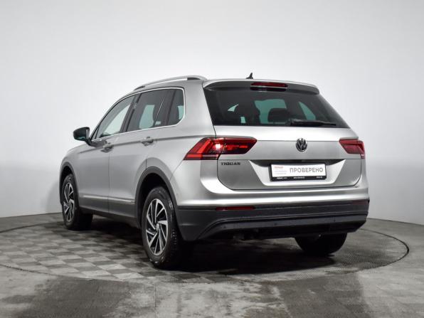 Volkswagen Tiguan II с пробегом 2018 года, цена 1 928 000 рублей, 125000 км, внедорожник, Автокод Объявления