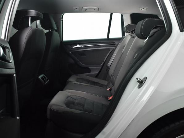 Volkswagen Golf VII с пробегом 2014 года, цена 1 265 995 рублей, 96025 км, универсал, Автокод Объявления