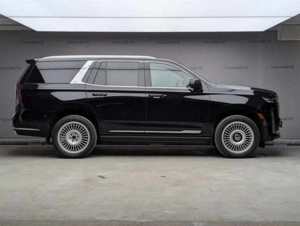 Cadillac Escalade V с пробегом 2022 года, цена 9 825 000 рублей, 48151 км, внедорожник, Автокод Объявления