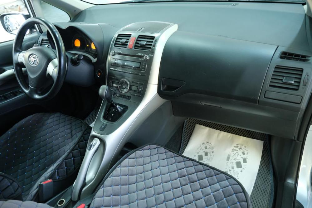 Toyota Auris I Омск  - изображение 18