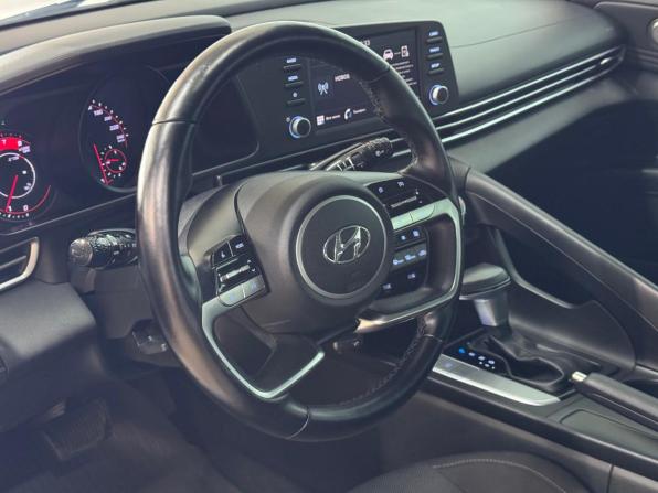 Hyundai Elantra VII (CN7) с пробегом 2021 года, цена 1 780 000 рублей, 56228 км, седан, Автокод Объявления