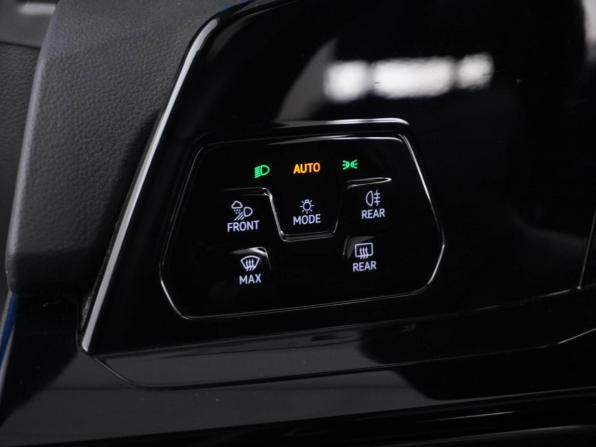 Volkswagen Golf VIII с пробегом 2022 года, цена 3 198 444 рубля, 29897 км, хэтчбек, Автокод Объявления