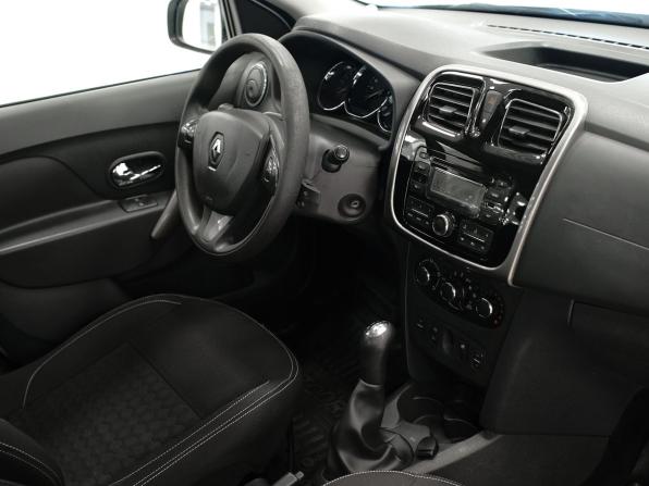 Renault Logan II с пробегом 2016 года, цена 524 000 рублей, 189209 км, седан, Автокод Объявления