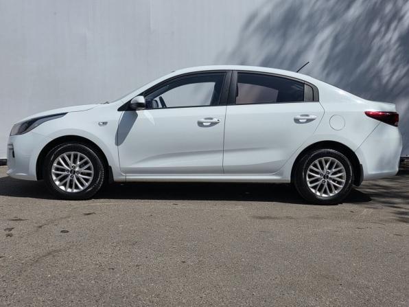 Kia Rio IV с пробегом 2018 года, цена 1 320 000 рублей, 134966 км, седан, Автокод Объявления