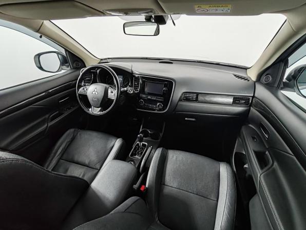 Mitsubishi Outlander III Рестайлинг 2 с пробегом 2015 года, цена 1 729 000 рублей, 174935 км, внедорожник, Автокод Объявления