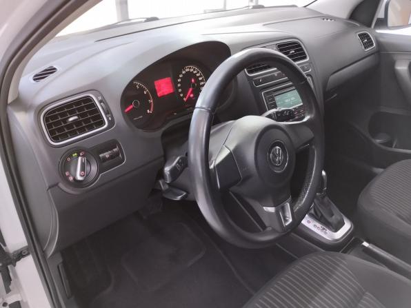 Volkswagen Polo V с пробегом 2013 года, цена 970 000 рублей, 55683 км, седан, Автокод Объявления