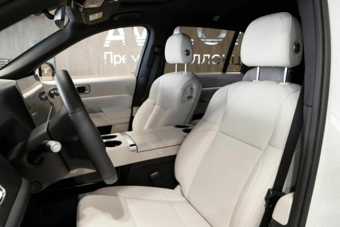 Новый Li Auto (Lixiang) L9 I Рестайлинг 2025 года, цена 11 990 000 рублей, внедорожник, Автокод Объявления