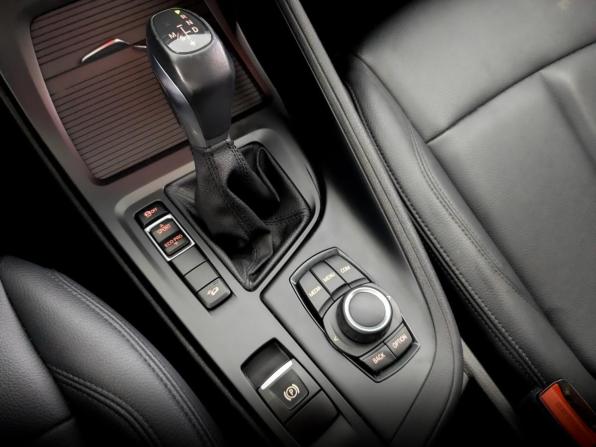 BMW X1 II (F48) с пробегом 2018 года, цена 2 550 000 рублей, 92390 км, внедорожник, Автокод Объявления