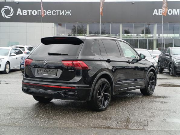 Volkswagen Tiguan II Рестайлинг с пробегом 2021 года, цена 3 549 000 рублей, 120055 км, внедорожник, Автокод Объявления