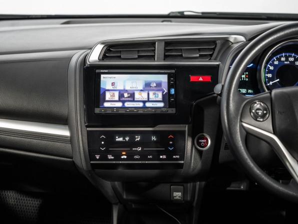 Honda Fit III с пробегом 2016 года, цена 1 050 500 рублей, 157500 км, хэтчбек, Автокод Объявления