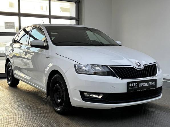 Skoda Rapid I Рестайлинг с пробегом 2019 года, цена 1 390 000 рублей, 69100 км, лифтбек, Автокод Объявления