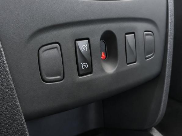 Renault Sandero II с пробегом 2016 года, цена 629 000 рублей, 182318 км, хэтчбек, Автокод Объявления