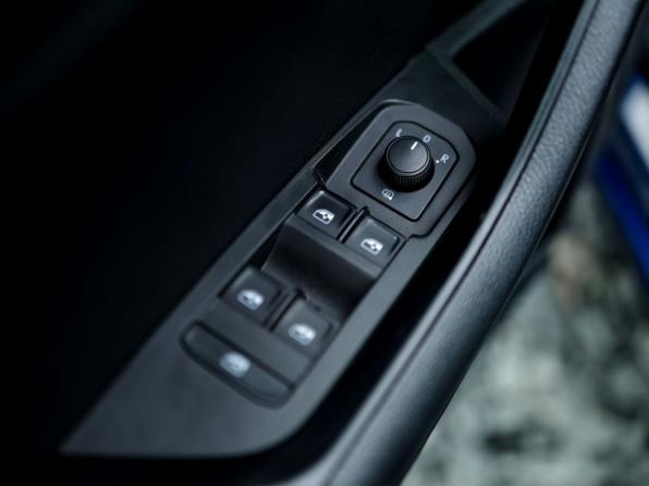 Skoda Karoq I с пробегом 2021 года, цена 2 569 000 рублей, 108411 км, внедорожник, Автокод Объявления