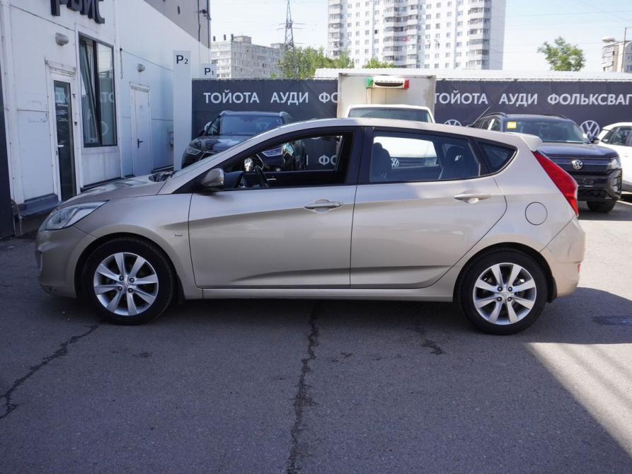 Hyundai Solaris I Москва  - изображение 8