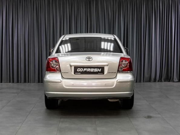 Toyota Avensis II Рестайлинг с пробегом 2006 года, цена 919 000 рублей, 208119 км, седан, Автокод Объявления