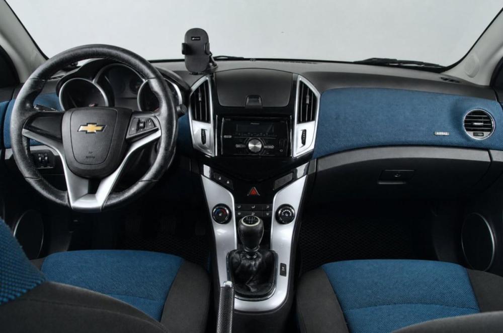 Chevrolet Cruze I Рестайлинг Челябинск  - изображение 11