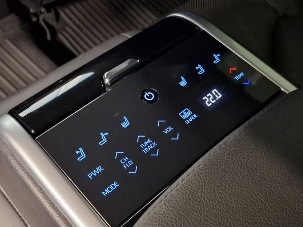 Toyota Camry VIII (XV70) Рестайлинг с пробегом 2022 года, цена 2 590 000 рублей, 105900 км, седан, Автокод Объявления